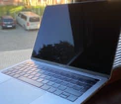 MacBook Pro 2015 13“Touch Bar