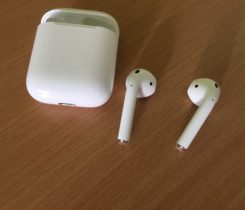AirPods 2019