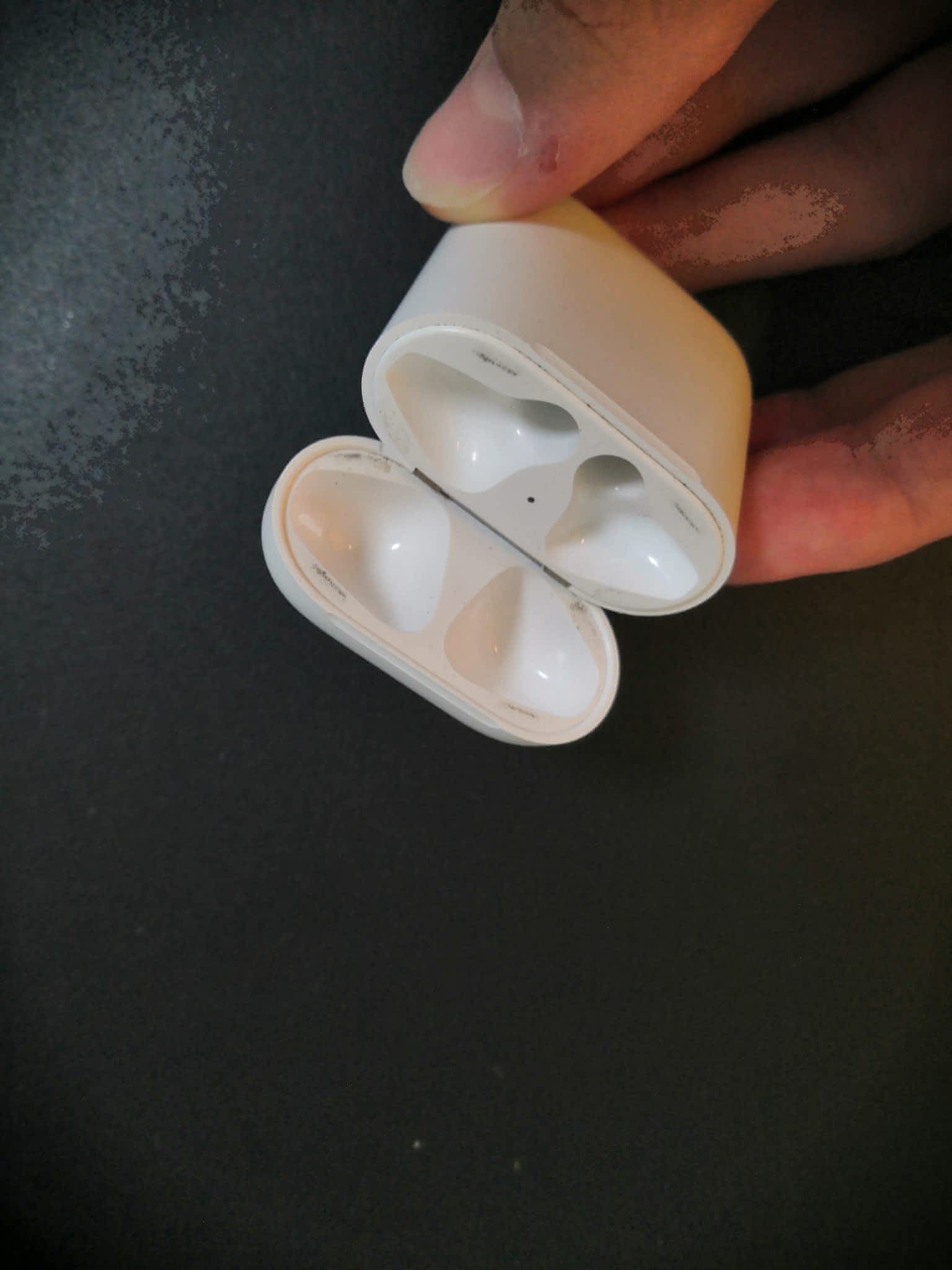 Airpods battery case Apple Bazar