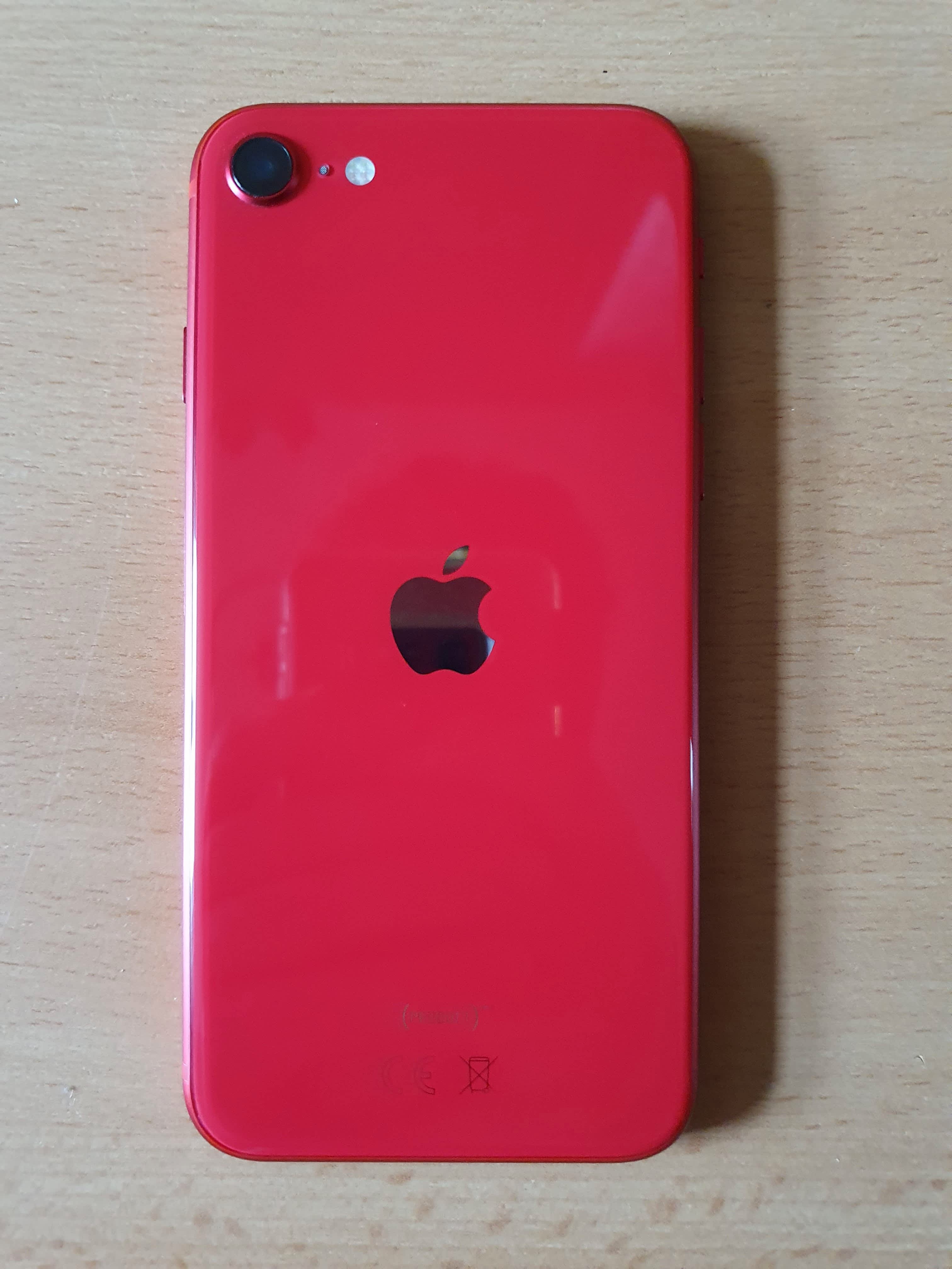 iPhone SE 64GB 2020,ČERVENÝ (RED),ZÁRUKA Apple Bazar