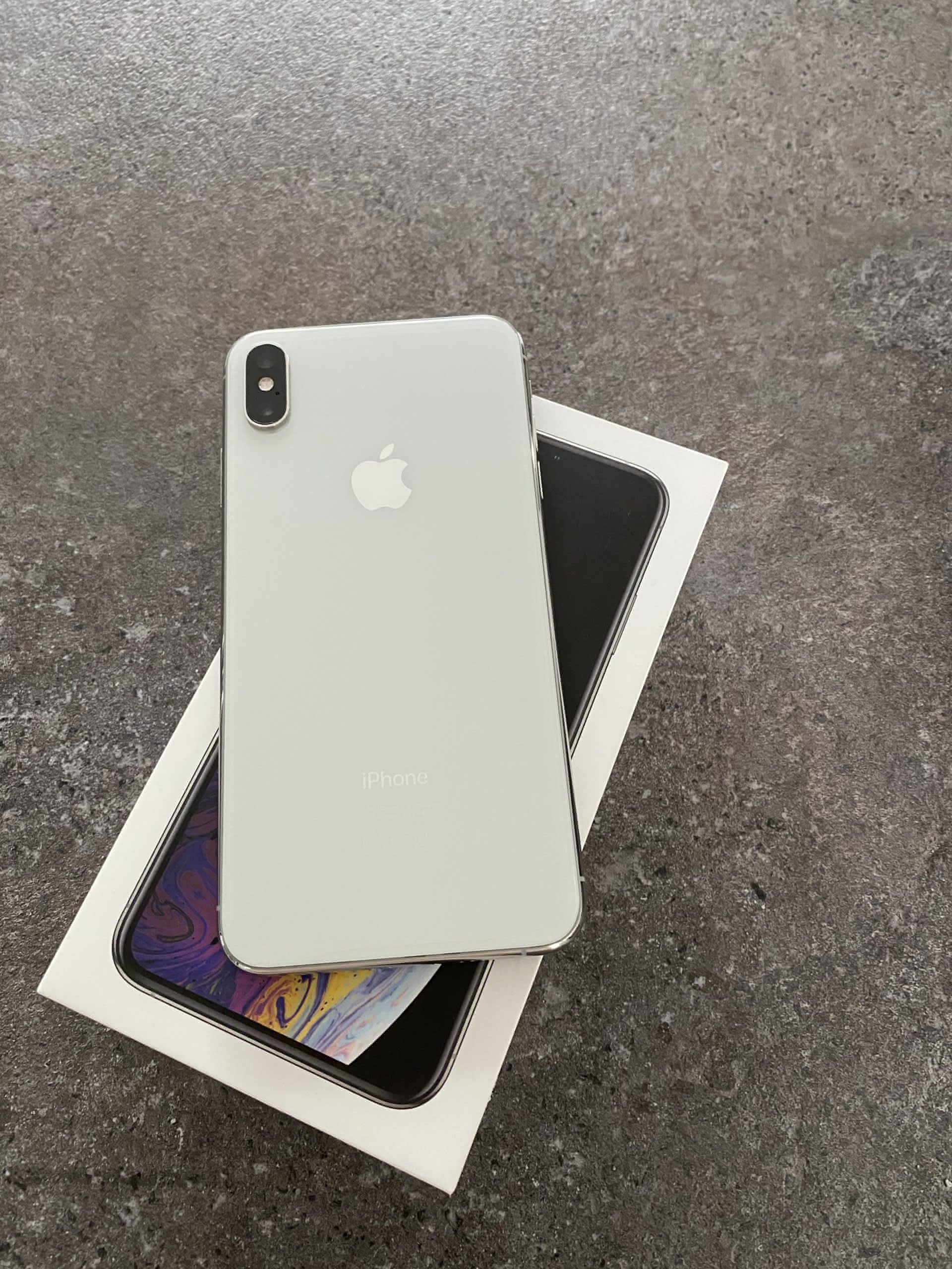 iPhone XS MAX silver 64gb - Apple Bazar