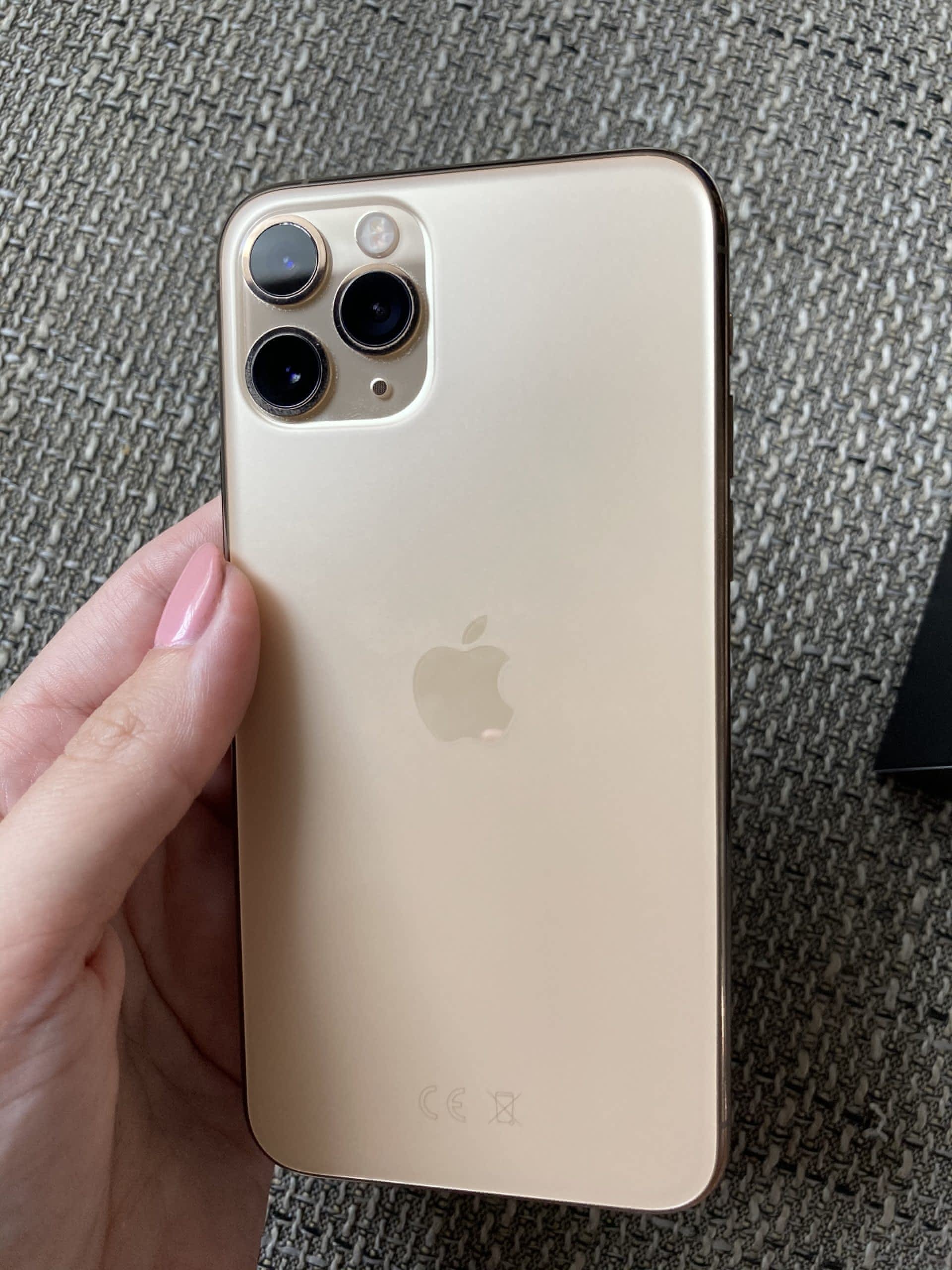 iPhone 11 Pro Gold 64 gb záruka 05/2021 Apple Bazar