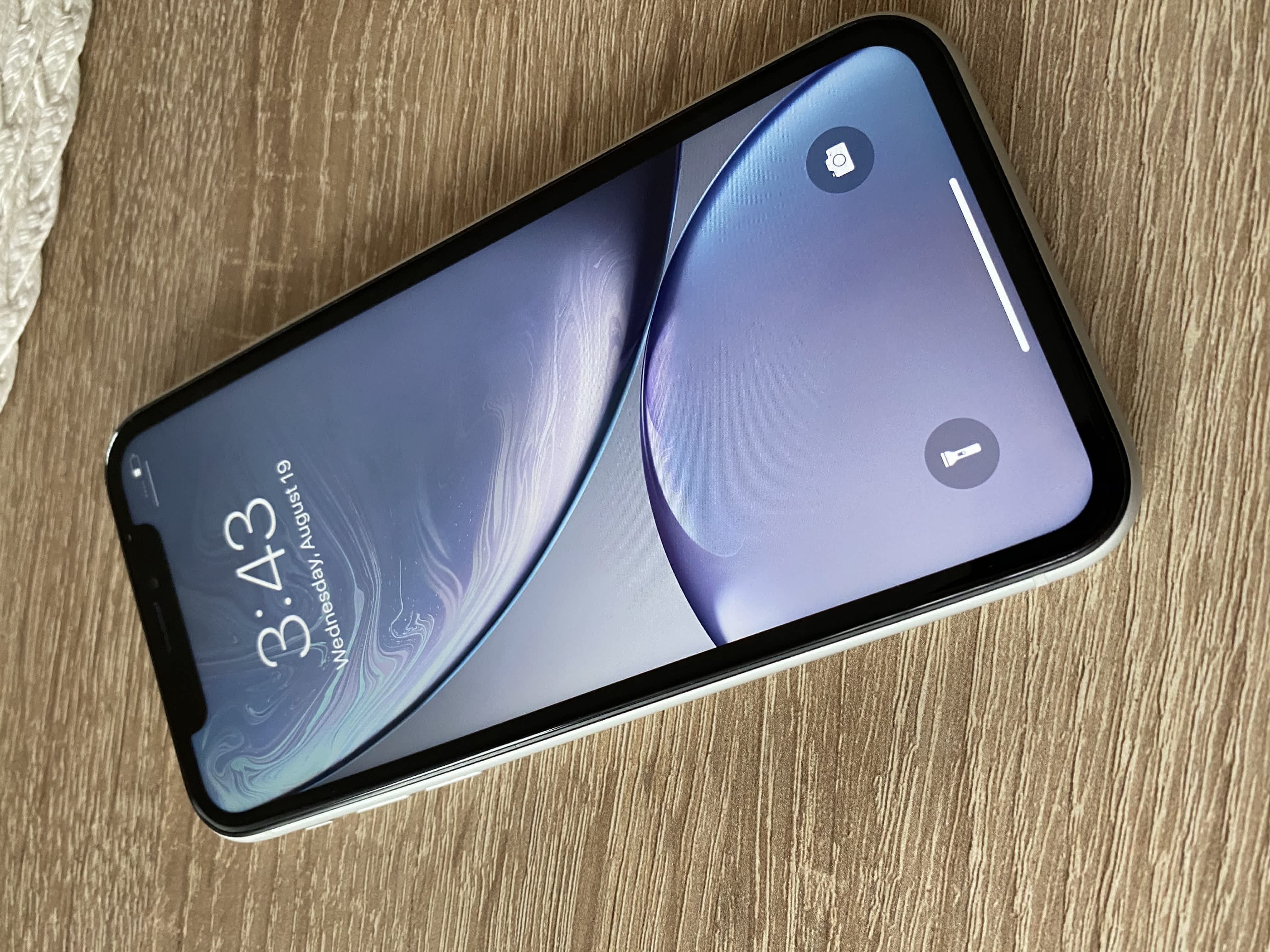 iPhone XR 64gb White Apple Bazar