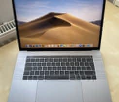 MacBook Pro 15 2016 Vesmírně šedý