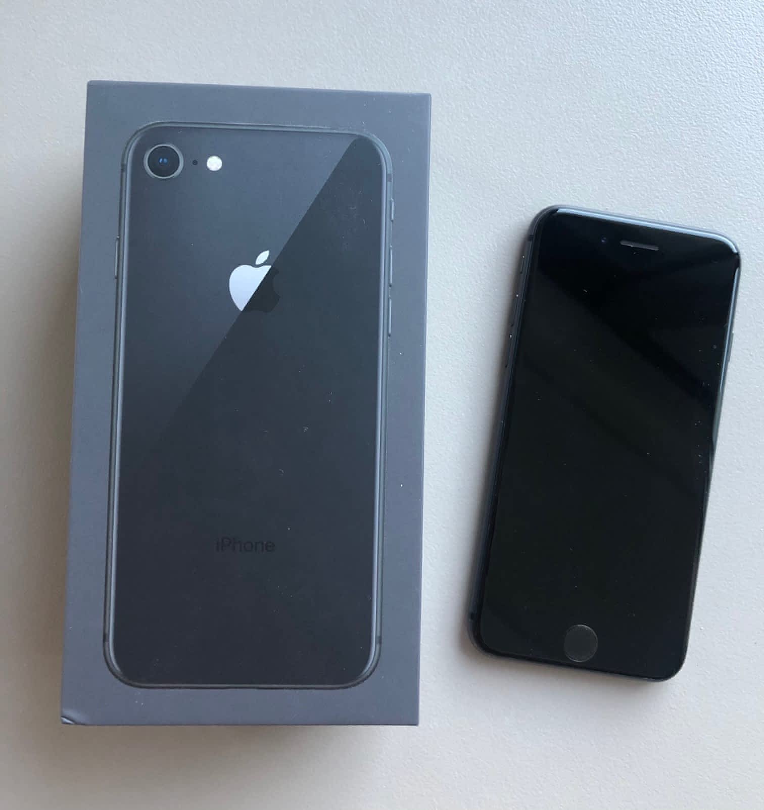 iPhone 8 64GB space gray - Apple Bazar