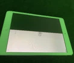 Ipad na nahradní dily