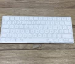 Zánovní Apple Magic Keyboard česká