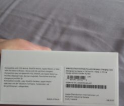 Airpods Pro rozbalené