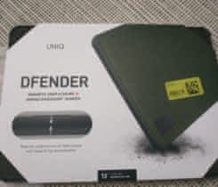 Úplně nové pouzdro UNIQ dFender