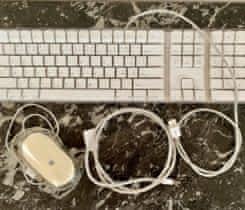 Apple klávesnice a myš