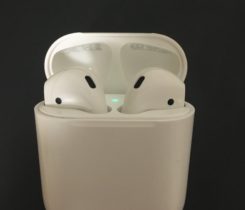 Apple Airpods 2