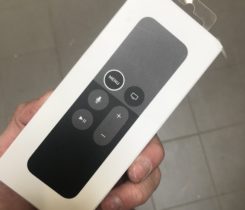 Apple ovladac. Novy, nerozbaleny.