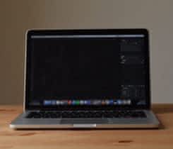 MacBook Pro  2015 / 1 TB SSD / 8 GB RAM