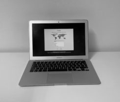 Apple MacBook Air 13" Mid 2013