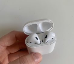Apple AirPods 1. gen–pouzdro a levé s.