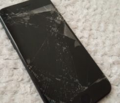 iPhone 7 32 GB černý