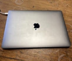 Prodám MacBook Pro 13” 2017, 128gb, 8gb