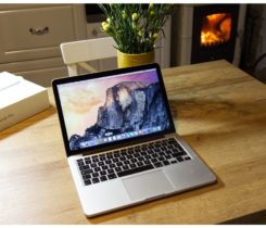 Macbook Pro 13, 256, 2015 I5 8GBRAM,