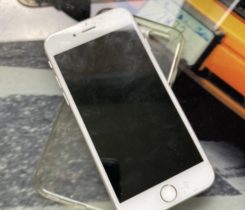 iPhone 6s 64gb nefunguje displej