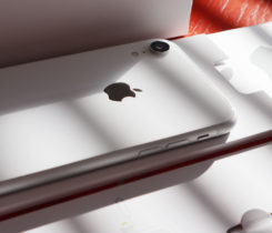 Apple iPhone XR 64GB White SUPER STAV