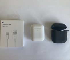 Apple Airpods 2 s bezdrátovým nabíjením