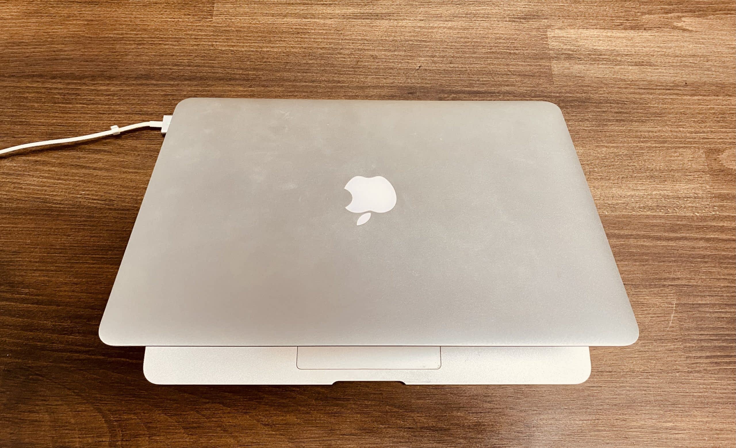 MacBook Air 13インチ 256GB、8GB RAM (2013) - Apple バザール MacBook Air 13インチ 256GB、8GB RAM (2013) - Apple バザール