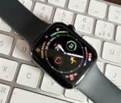 Apple Watch 8 / 45 mm