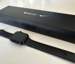 Prodám Apple Watch Nike 7 45mm LTE