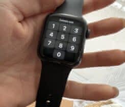 Praskle sklo,ale plně funkční displej