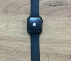 12 dni staré Apple Watch 8