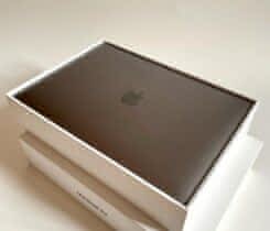 Set: MacBook, MagicMouse, klávesnice