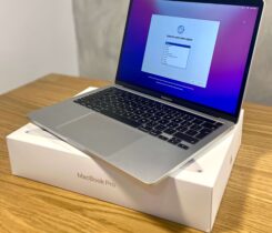 MacBook Pro Retina 13,M2,8RAM,256GB SSD