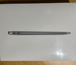 Apple MacBook Air 13in (256GB SSD, M1, 8