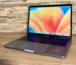 MacBook Pro 13, i7,2018, 16GB RAM,512GB