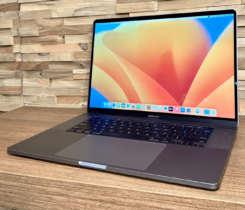 MacBook Pro 16, i7,2019, 32GB RAM, 512GB