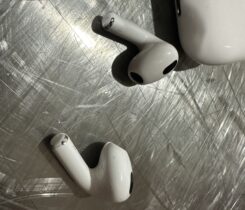 Apple AirPods 2022