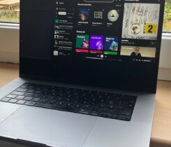 MacBook Pro 16" M1 MAX, 32GB,CZ