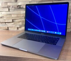 MacBook Pro 15, i7,2016, 16GB,1TB