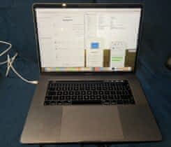 Macbook PRO 15, 2018, 6 jádro