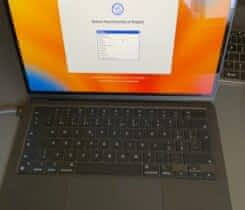 13,6 macbook air M2 256 gb ssd 8gb ram