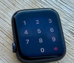 Zánovní Apple Watch 5 – 44 mm černé