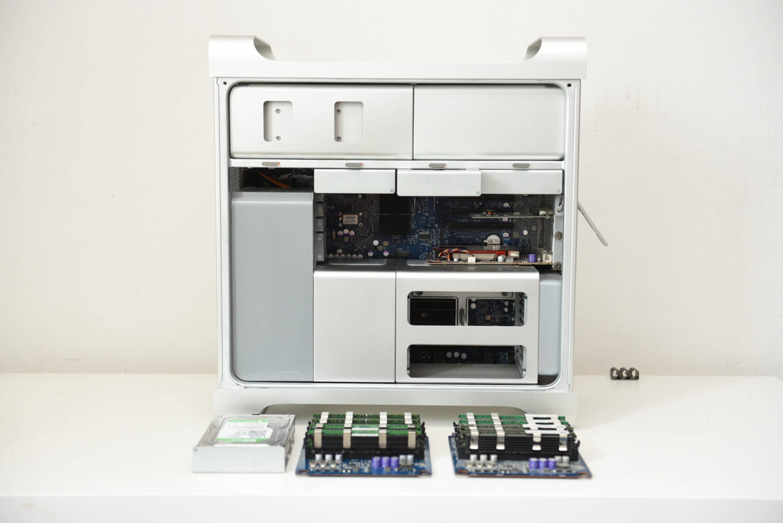 Mac mini 2018(Core i5/32GB交換済/SSD512GB) Mac mini 2018(Core i5/32GB交換済/SSD512GB)