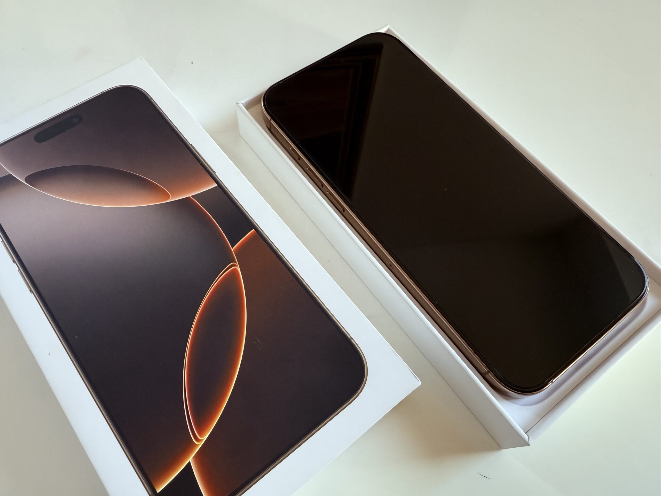 iPhone 6S 32GB - ローズゴールド - Apple バザール 