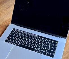 Prodej MacBook Pro 15 palců,2016