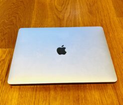 MacBook Air 13 2018 128GB SSD / 8 GB RAM