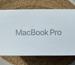 NEW MacBook Pro 14" M3, 8GB RAM, 1TB SSD