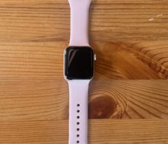 Apple Watch SE 40 mm GPS – Gold / růžový
