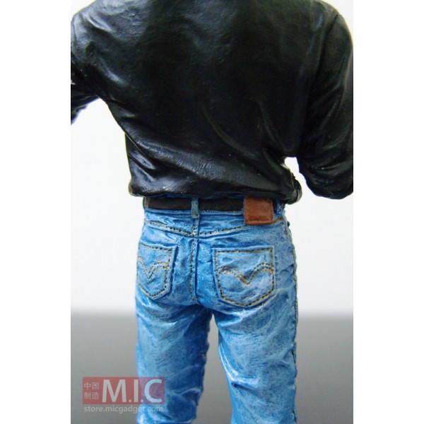 jobs_figure_micgadget