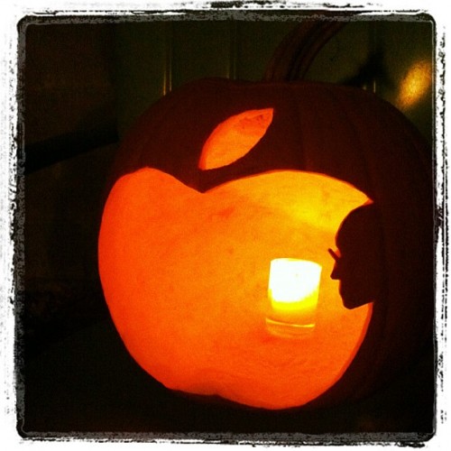Halloween-steve-jobs-apple
