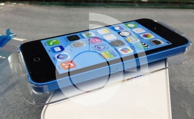 blue iphone 5c box